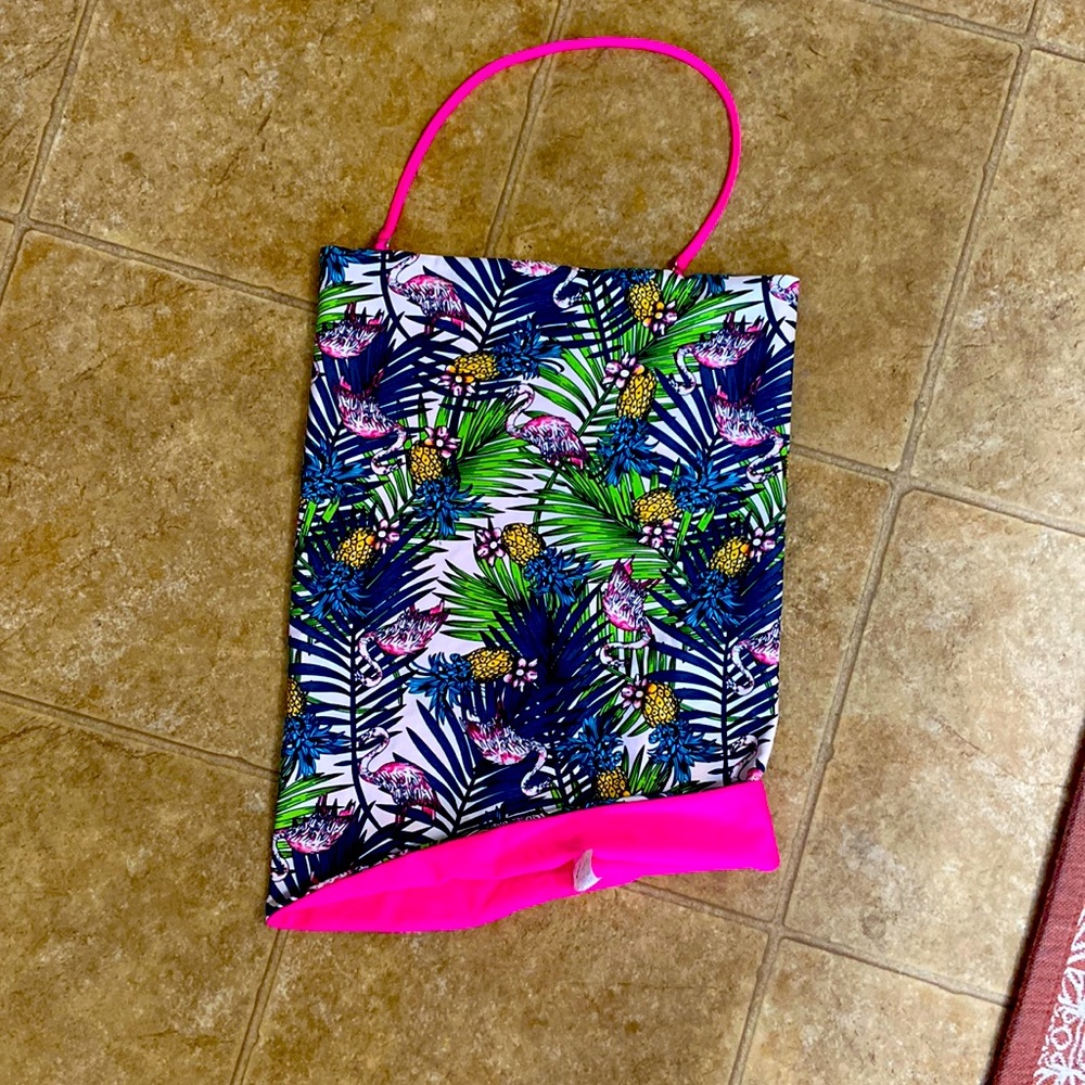 Candystrand reversible swimsuit. Size Medium